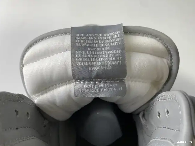 One Kick x Jordan 1 CN8607-002 shoe box) Retro High DR (DR 0602